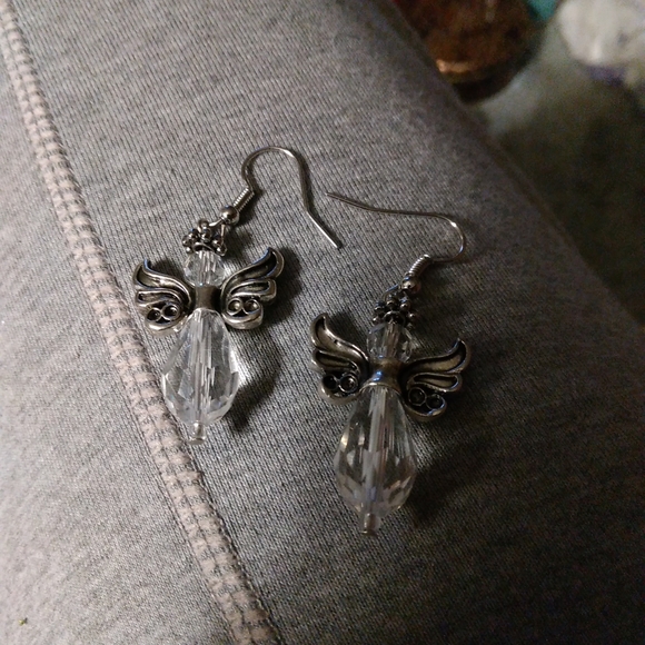Nwot Angel Crystal Earrings - Picture 6 of 7
